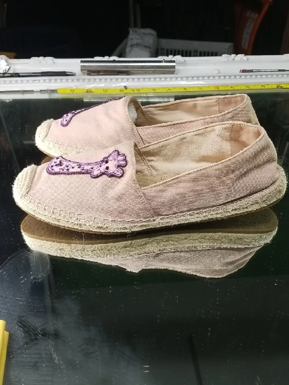 Womens 8.5 Kate Spade Garden Giraffe Espadrilles in a pale vellum (light pink)